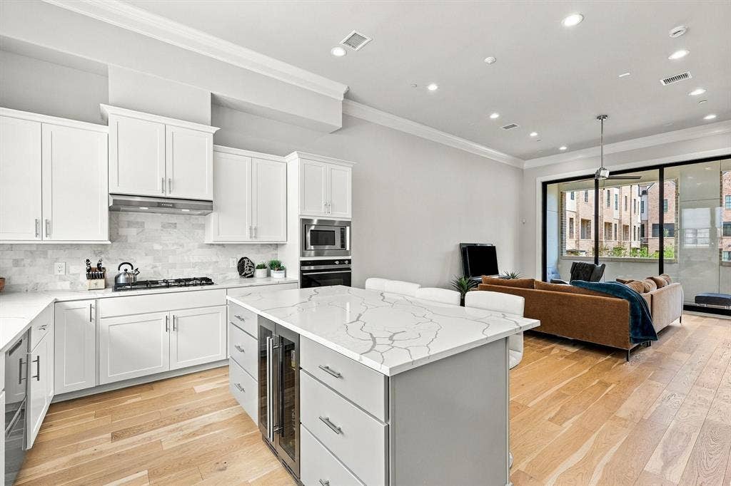 5442 Patterson, Irving, TX 75039