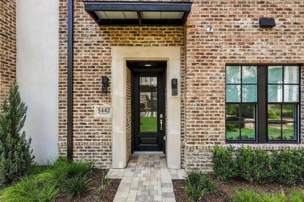 5442 Patterson, Irving, TX 75039