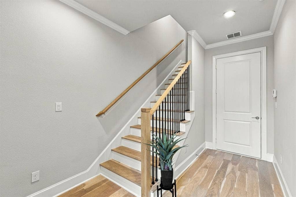 5442 Patterson, Irving, TX 75039