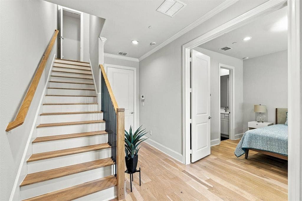 5442 Patterson, Irving, TX 75039