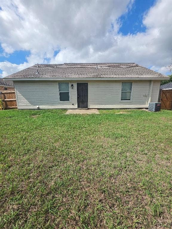 8034 Genesis Drive, Dallas, TX 75232 8034 Genesis Drive, Dallas, TX 75232