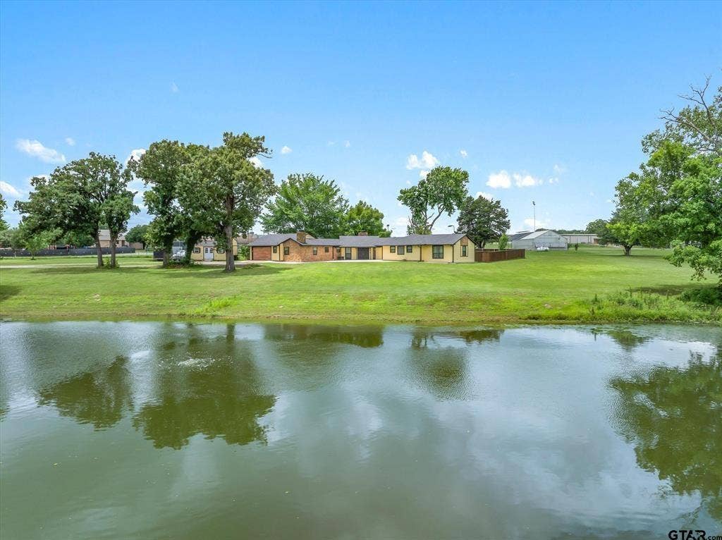 1203 N Spring Street, Grand Saline, TX 75140