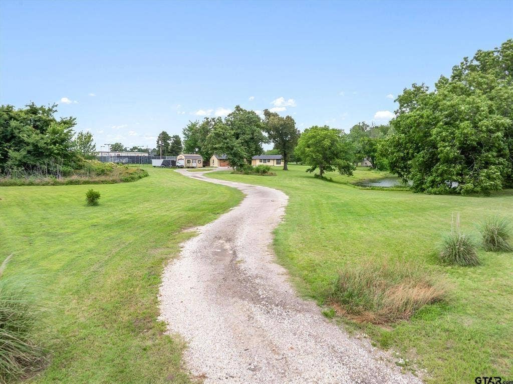 1203 N Spring Street, Grand Saline, TX 75140