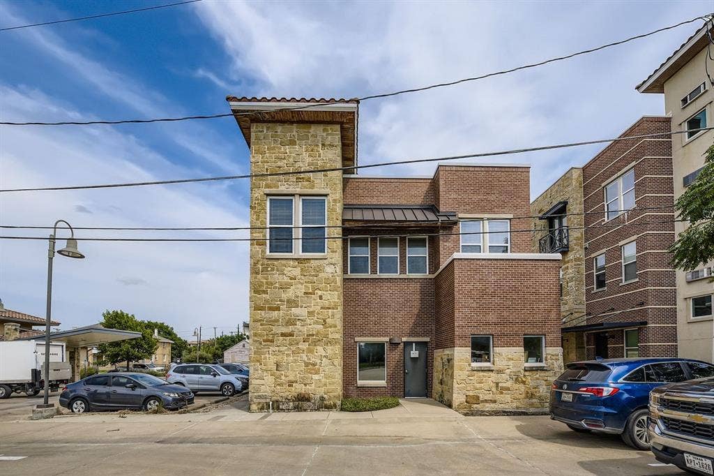 928 Lipscomb Street, #206, Fort Worth, TX 76104