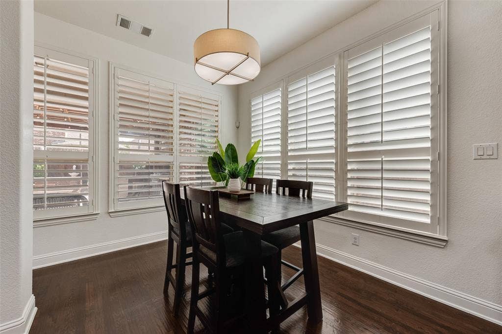 7254 Clementine Drive, Irving, TX 75063