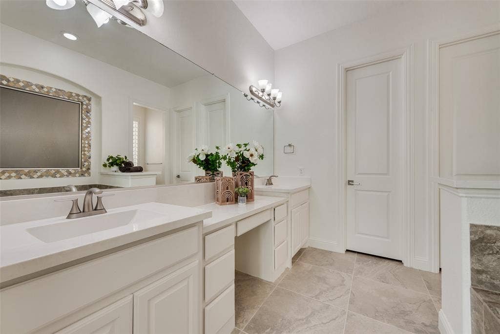 7254 Clementine Drive, Irving, TX 75063