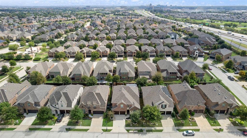 7254 Clementine Drive, Irving, TX 75063