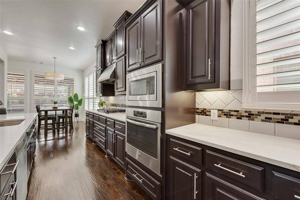 7254 Clementine Drive, Irving, TX 75063
