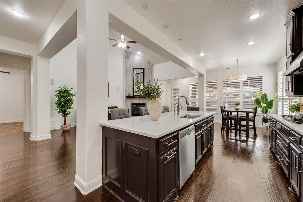 7254 Clementine Drive, Irving, TX 75063