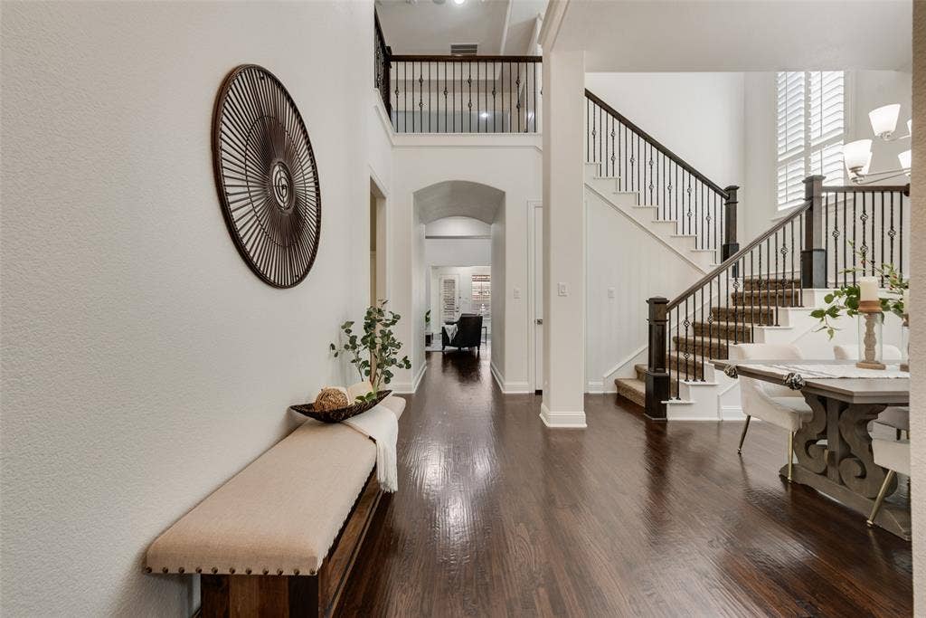 7254 Clementine Drive, Irving, TX 75063