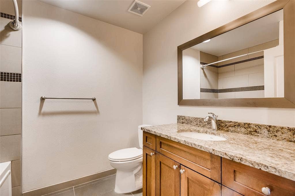 928 Travis Avenue, #407, Fort Worth, TX 76104