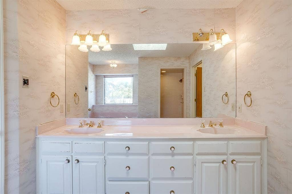 101 Royal Oak Drive, Aledo, TX 76008 101 Royal Oak Drive, Aledo, TX 76008