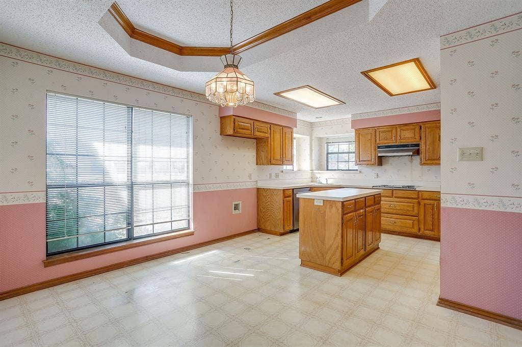 101 Royal Oak Drive, Aledo, TX 76008 101 Royal Oak Drive, Aledo, TX 76008