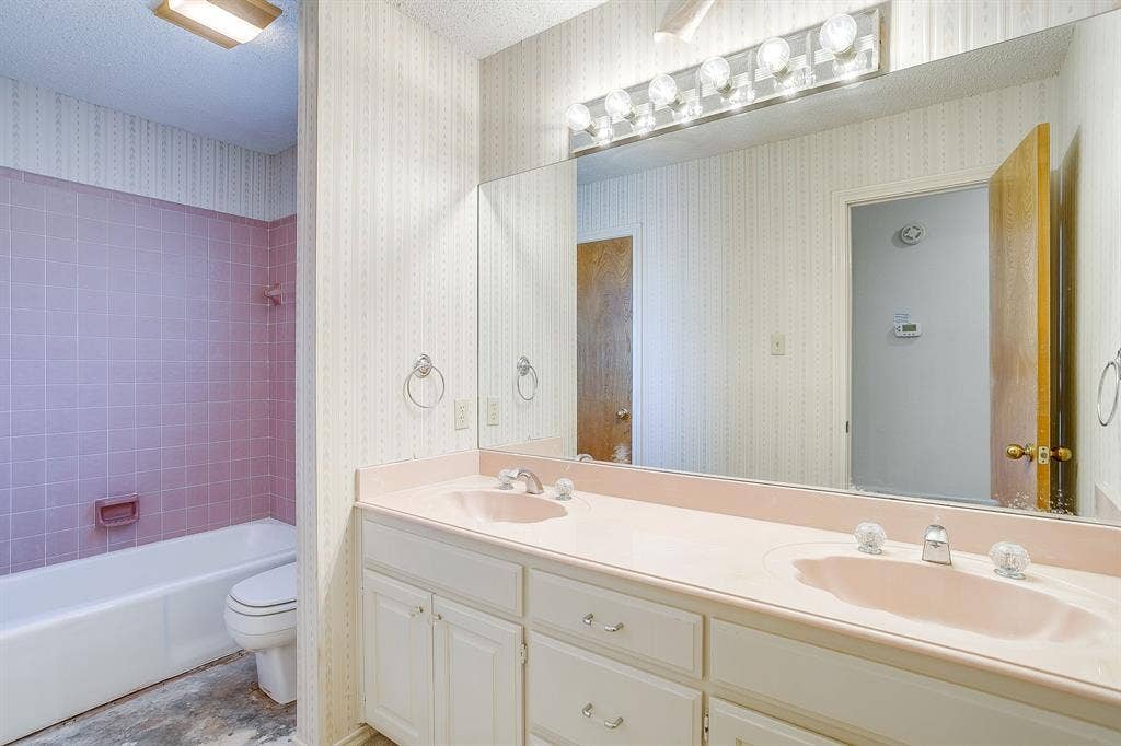 101 Royal Oak Drive, Aledo, TX 76008 101 Royal Oak Drive, Aledo, TX 76008