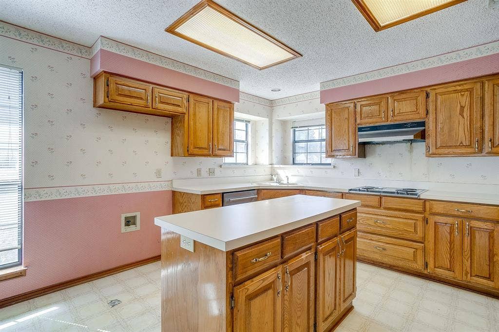 101 Royal Oak Drive, Aledo, TX 76008 101 Royal Oak Drive, Aledo, TX 76008