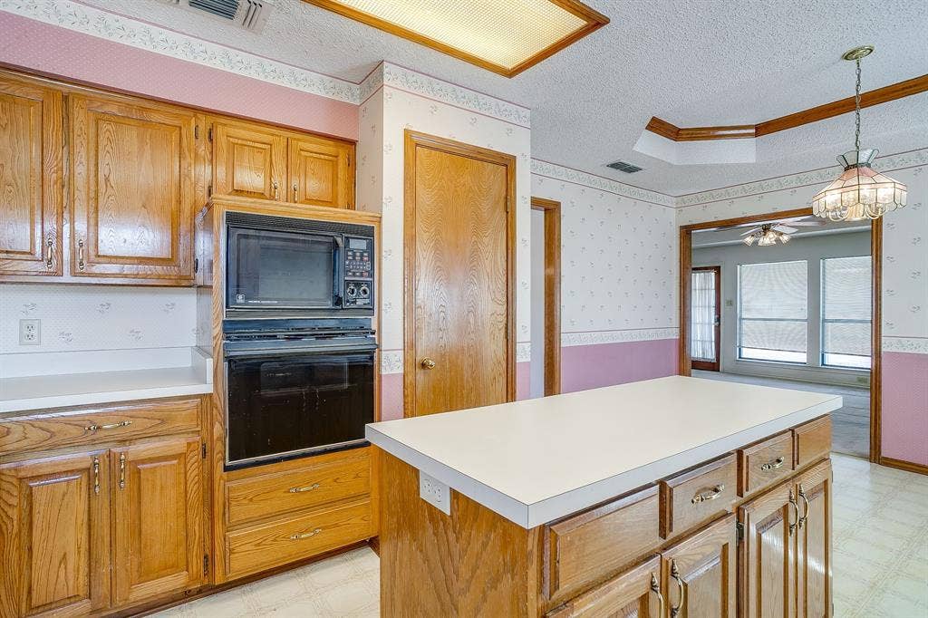 101 Royal Oak Drive, Aledo, TX 76008 101 Royal Oak Drive, Aledo, TX 76008