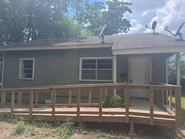 Property photo for 1244 12th Street SE, Paris, TX