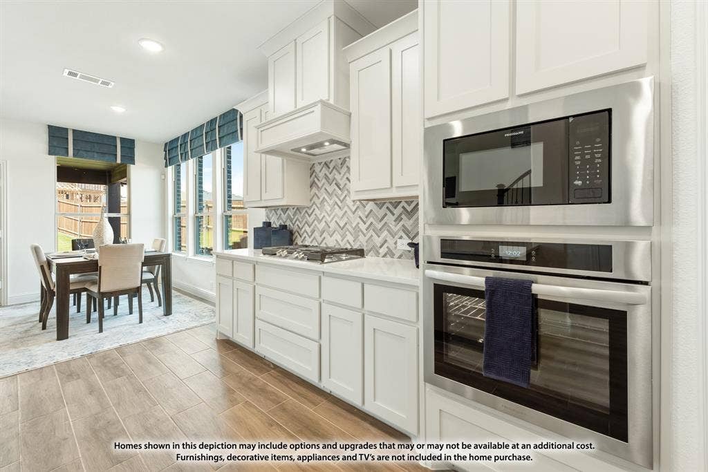 220 Sweetwater Drive, Commerce, TX 75428