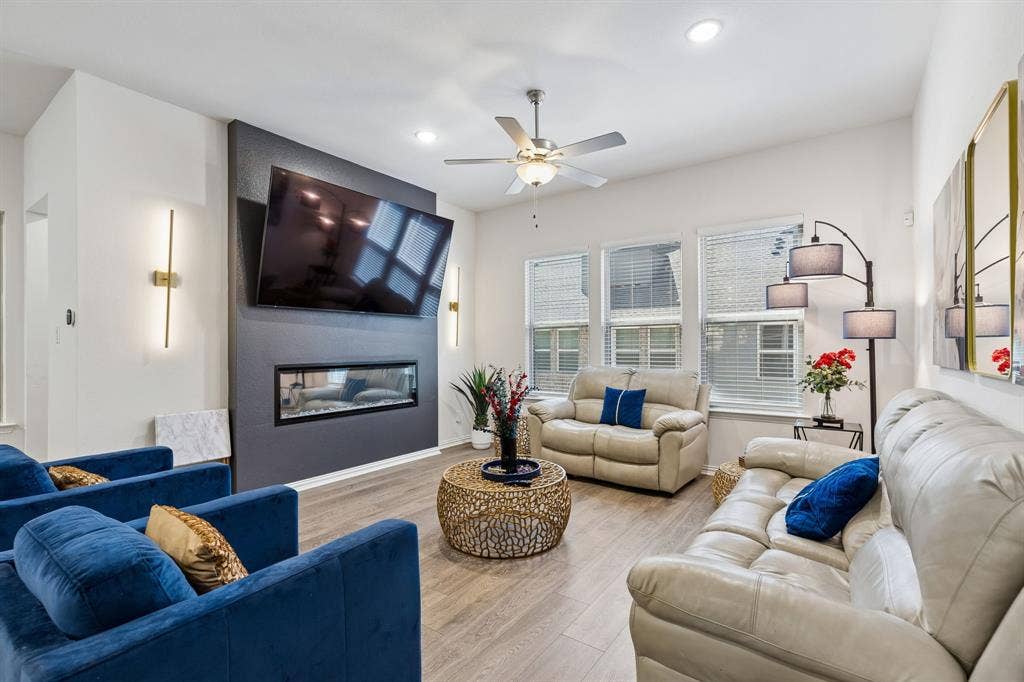 4308 Henderson Avenue, North Richland Hills, TX 76180 Sleek Decorative Fireplace
