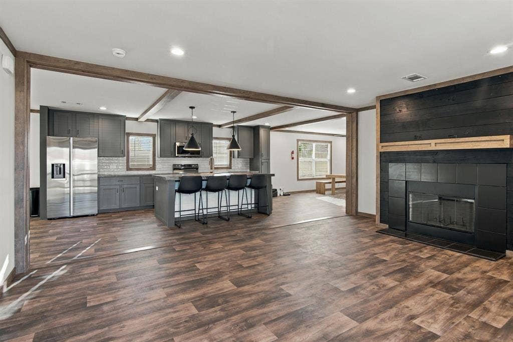 18061 CINDY Lane, Justin, TX 76247 18061 CINDY Lane, Justin, TX 76247