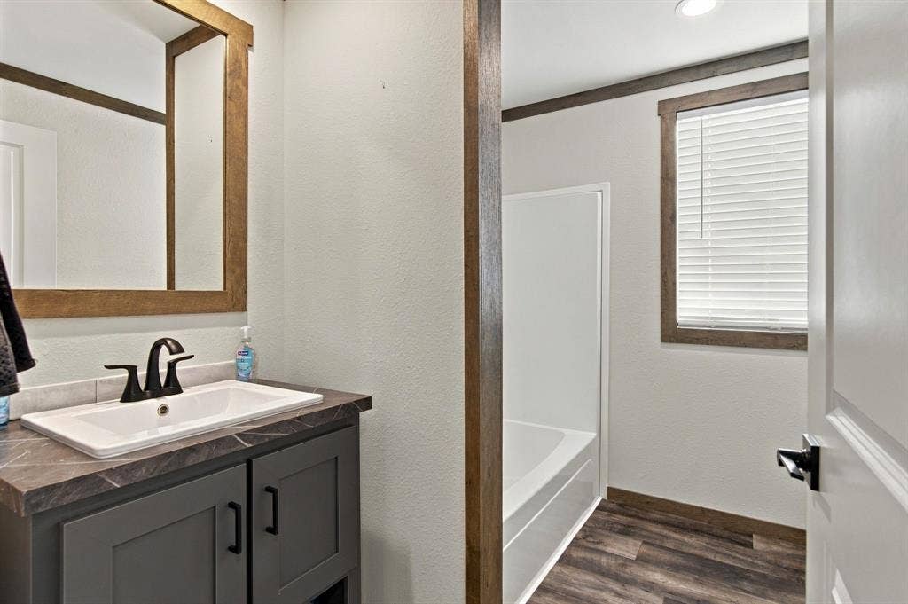 18061 CINDY Lane, Justin, TX 76247 18061 CINDY Lane, Justin, TX 76247