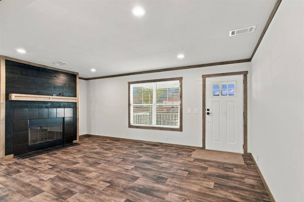 18061 CINDY Lane, Justin, TX 76247 18061 CINDY Lane, Justin, TX 76247
