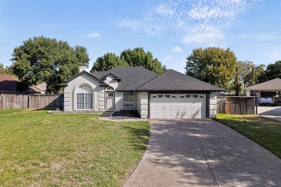Property photo for 2662 Village Green Drive, Grand Prairie, TX