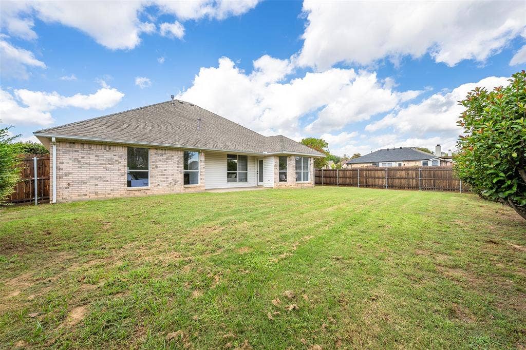 7036 Herman Jared Drive, North Richland Hills, TX 76182