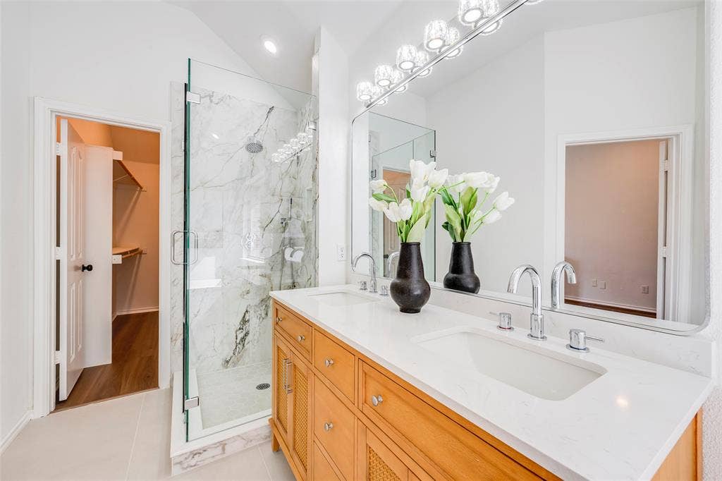 7036 Herman Jared Drive, North Richland Hills, TX 76182
