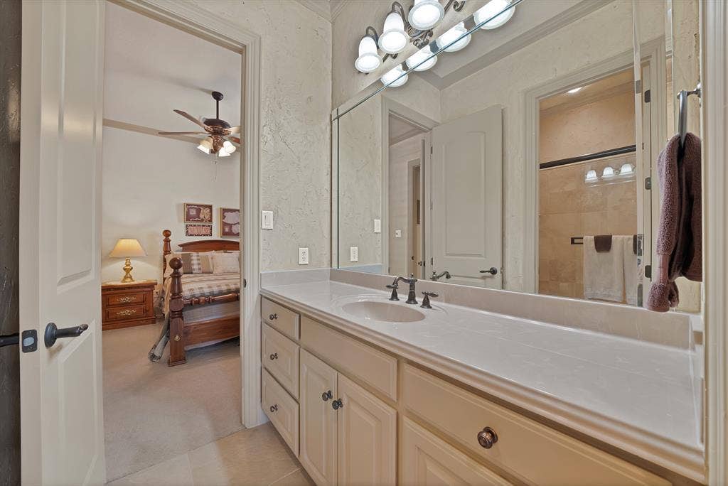 1408 St Tropez Lane, Arlington, TX 76013 1408 St Tropez Lane, Arlington, TX 76013