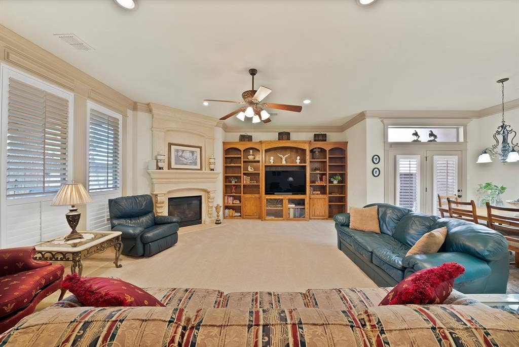 1408 St Tropez Lane, Arlington, TX 76013 1408 St Tropez Lane, Arlington, TX 76013