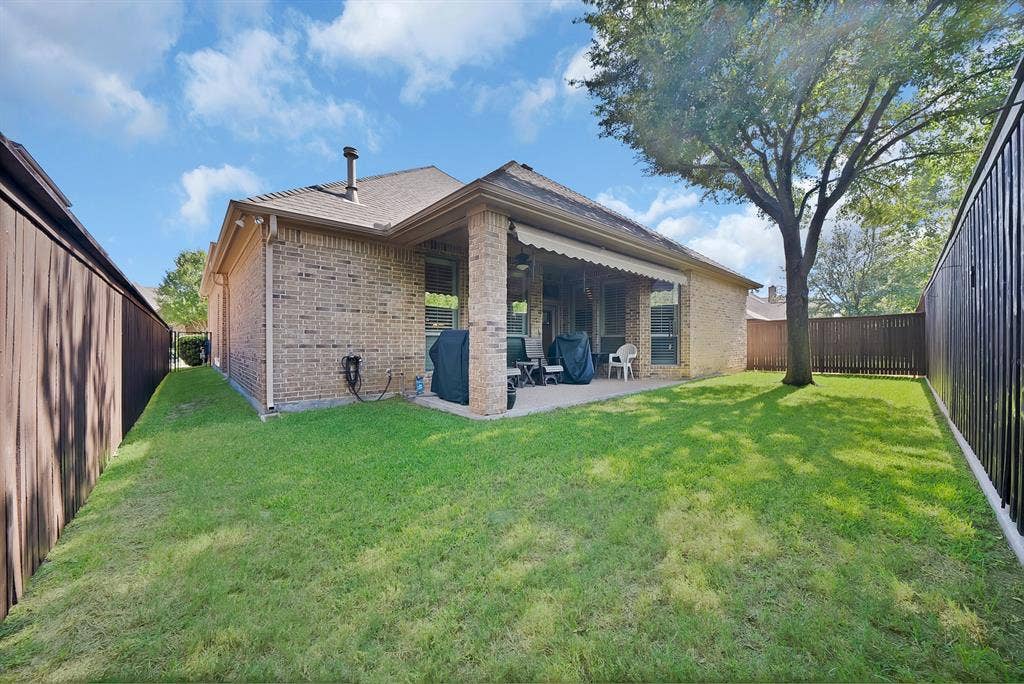 1408 St Tropez Lane, Arlington, TX 76013 1408 St Tropez Lane, Arlington, TX 76013