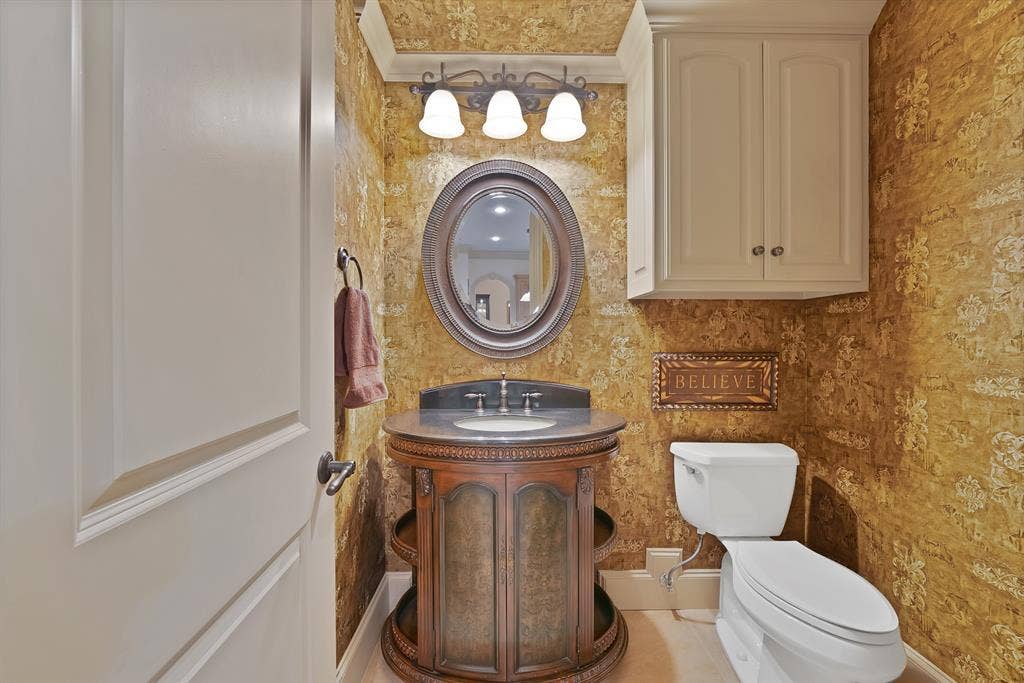 1408 St Tropez Lane, Arlington, TX 76013 1408 St Tropez Lane, Arlington, TX 76013