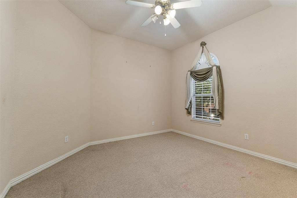 3819 Winding Forest Drive, Grand Prairie, TX 75052