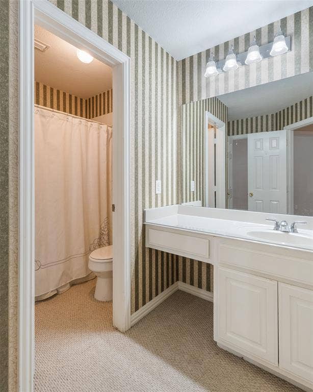 3819 Winding Forest Drive, Grand Prairie, TX 75052