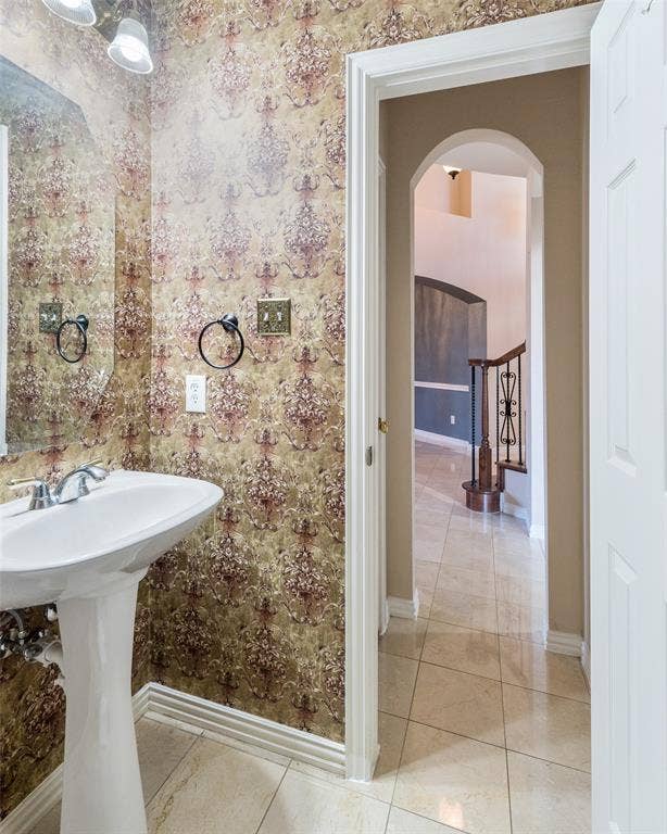 3819 Winding Forest Drive, Grand Prairie, TX 75052