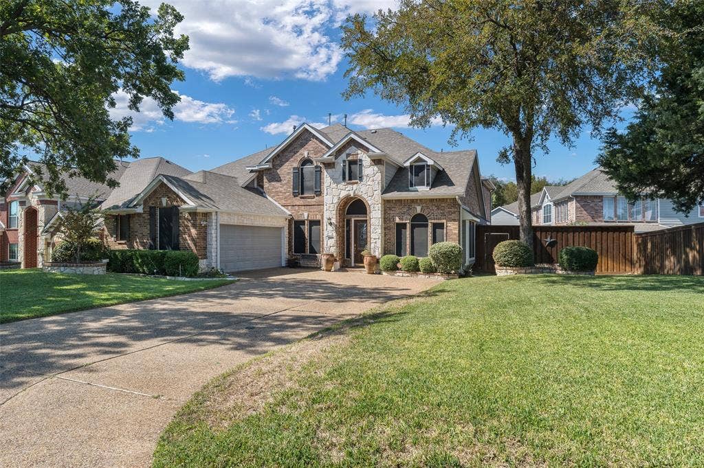 3819 Winding Forest Drive, Grand Prairie, TX 75052