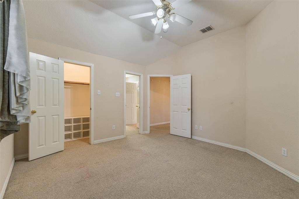 3819 Winding Forest Drive, Grand Prairie, TX 75052
