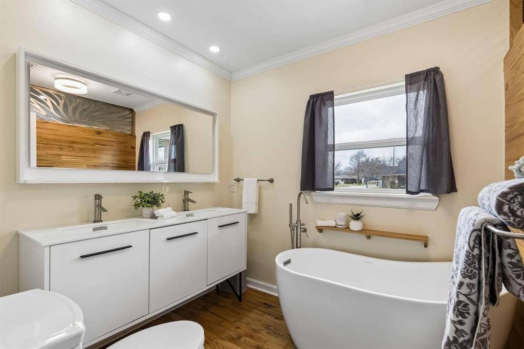 1401 N Highland Avenue, Sherman, TX 75092