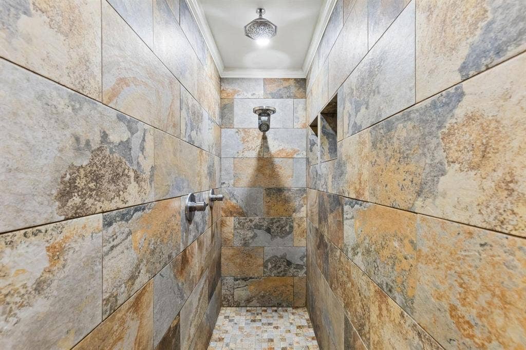 1401 N Highland Avenue, Sherman, TX 75092