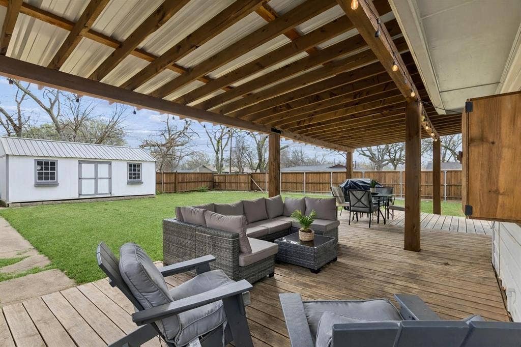 1401 N Highland Avenue, Sherman, TX 75092