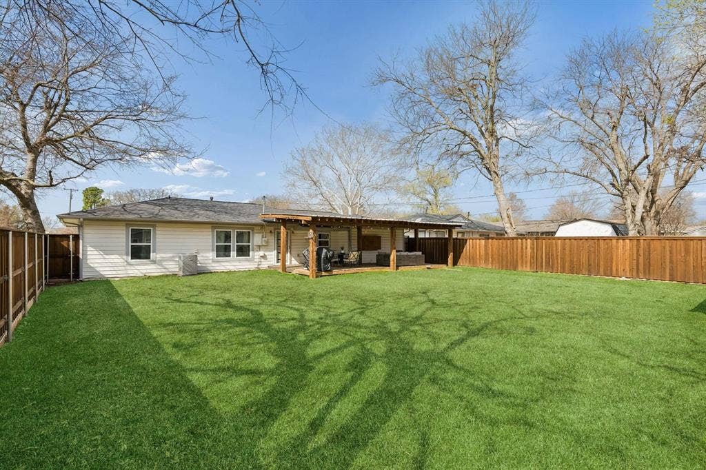 1401 N Highland Avenue, Sherman, TX 75092