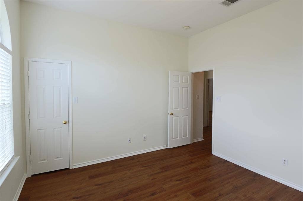 Third bedroom with walk in closet