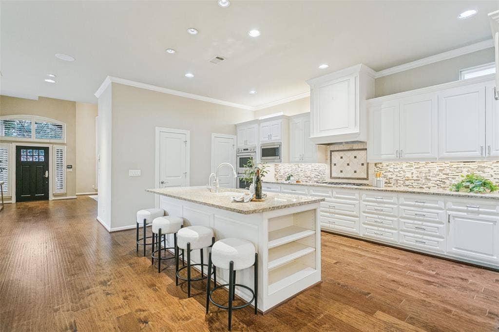 6003 Weymouth Drive, Dallas, TX 75252 6003 Weymouth Drive, Dallas, TX 75252