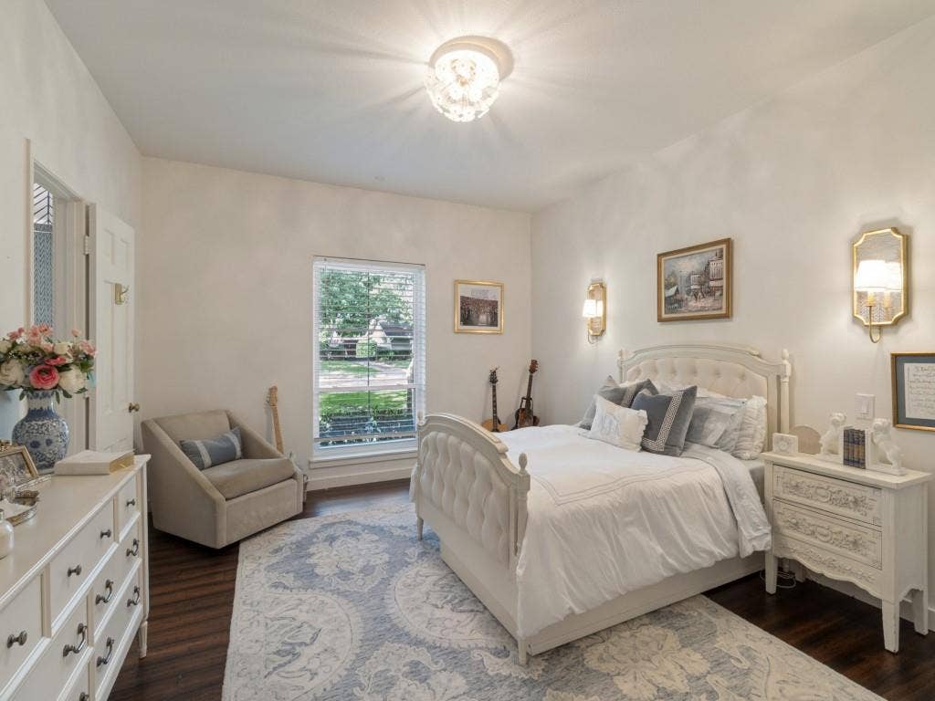 4448 Hallmark Drive, Dallas, TX 75229