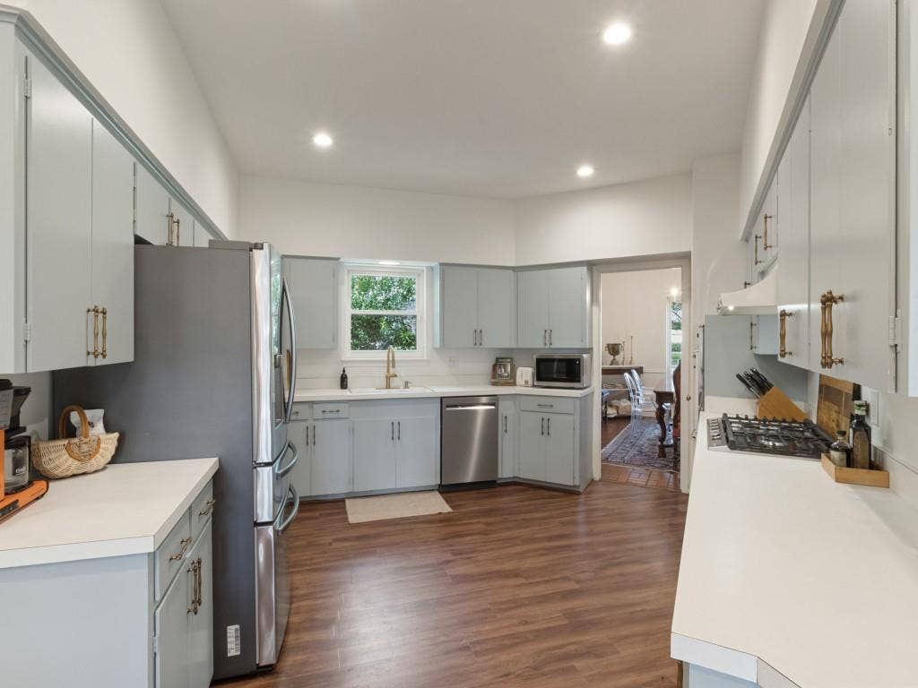 4448 Hallmark Drive, Dallas, TX 75229