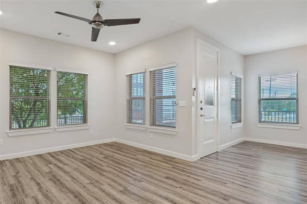 1596 Fiji Street, Dallas, TX 75203