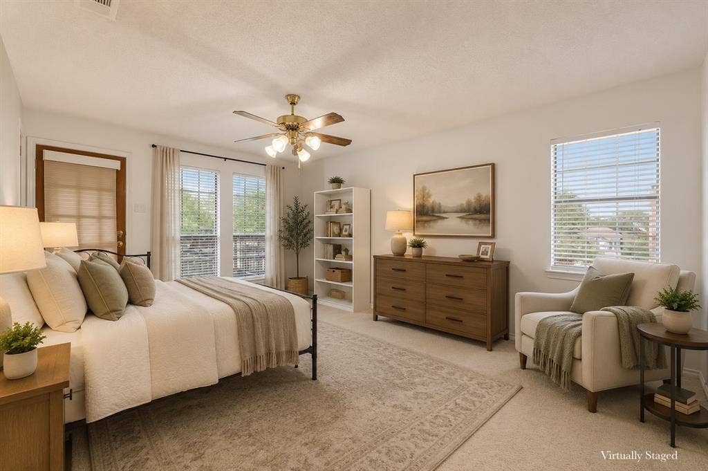4008 Fairlakes Drive, Dallas, TX 75228 Spacious room featuring light-toned walls and plush carpeting