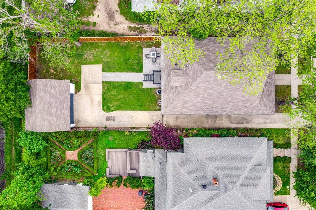 1810 5th Avenue, Fort Worth, TX 76110 1810 5th Avenue, Fort Worth, TX 76110