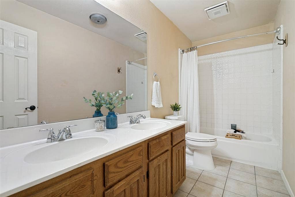 4304 Cape Cod Drive, The Colony, TX 75056 4304 Cape Cod Drive, The Colony, TX 75056